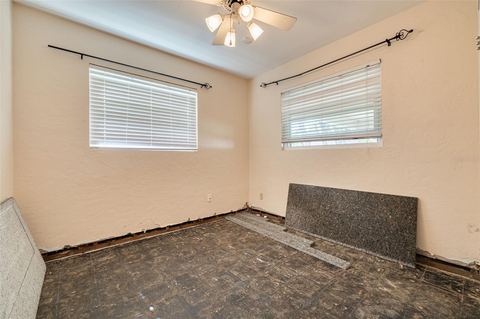 Image 13 of 26 For 6730 10th Avenue Terrace S