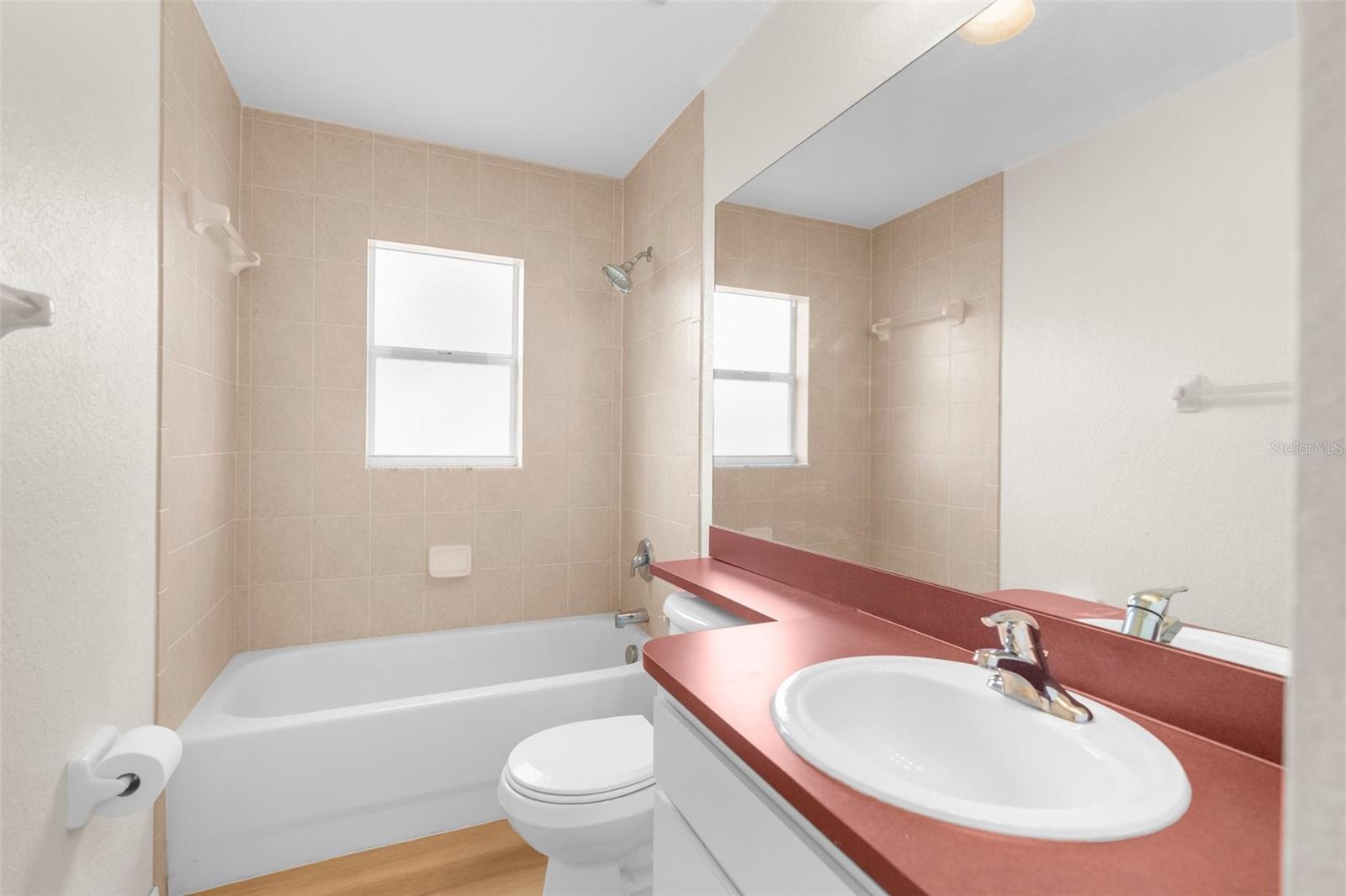 Listing photo id 12 for 13384 Brighton Street