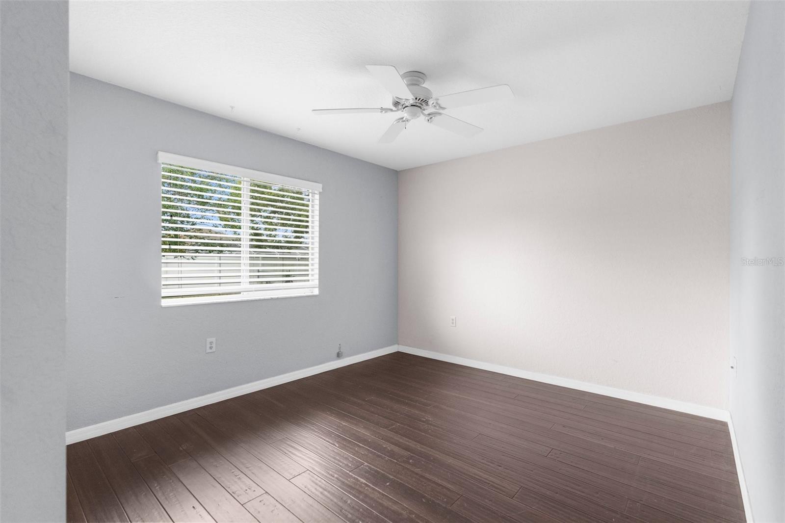 Listing photo id 13 for 13384 Brighton Street