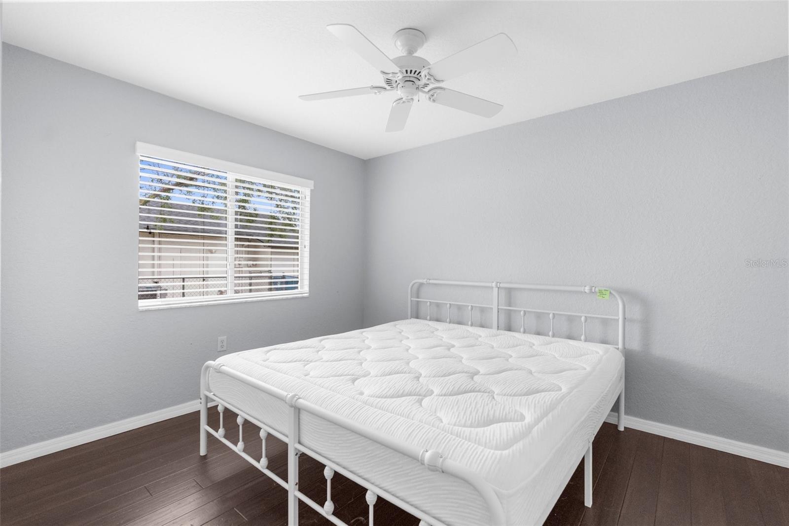 Listing photo id 16 for 13384 Brighton Street