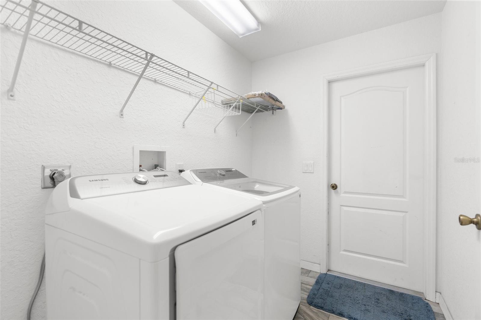 Listing photo id 19 for 13384 Brighton Street
