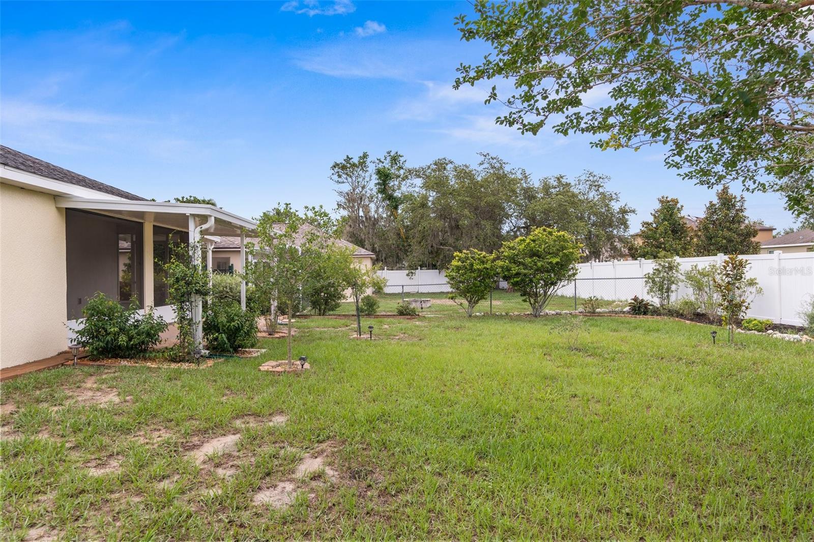 Listing photo id 30 for 13384 Brighton Street