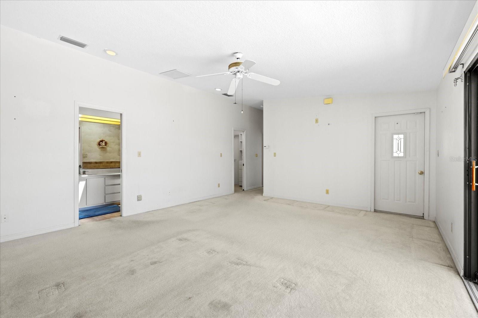 Image 33 of 49 For 17025 Dolphin Drive