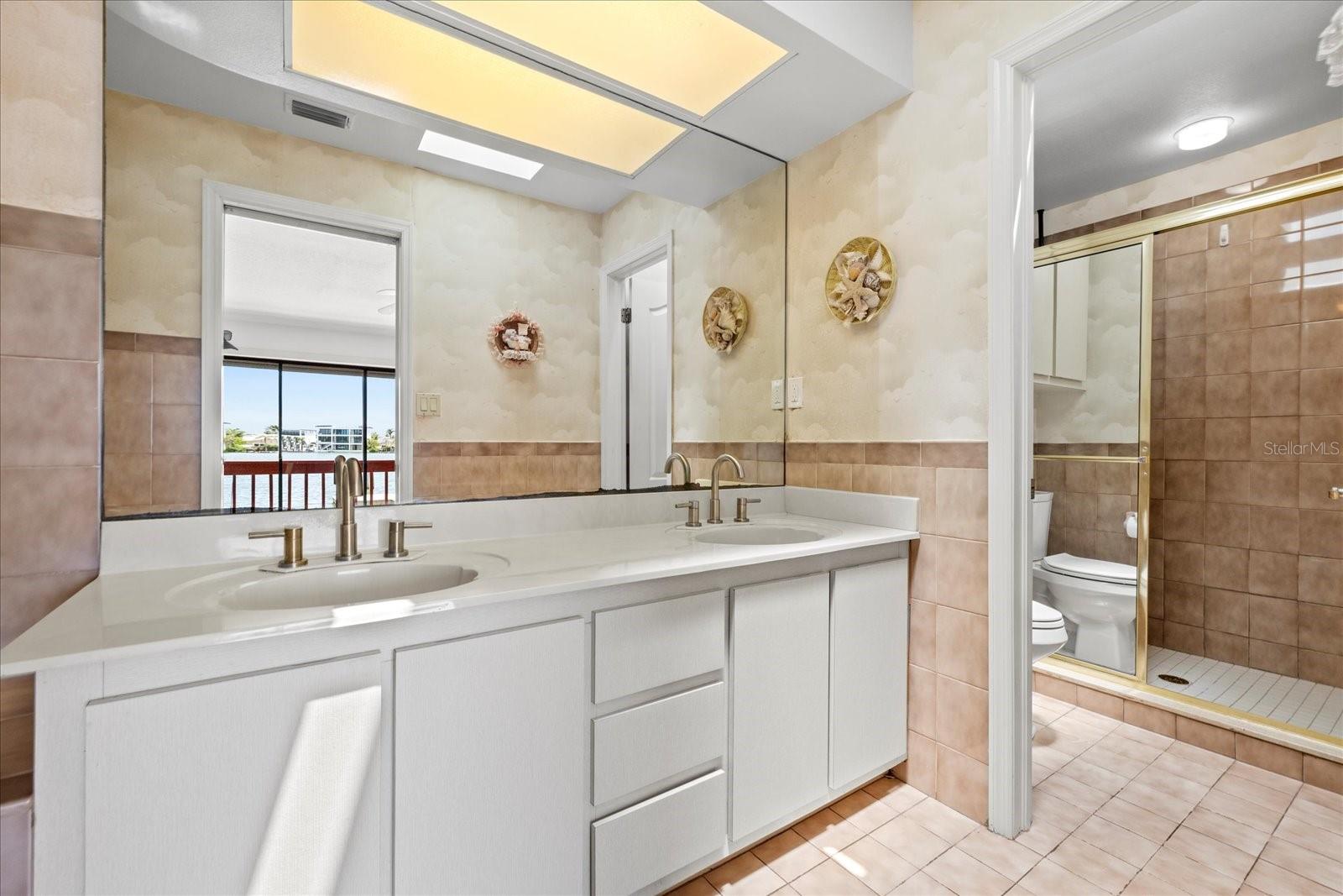 Image 35 of 49 For 17025 Dolphin Drive