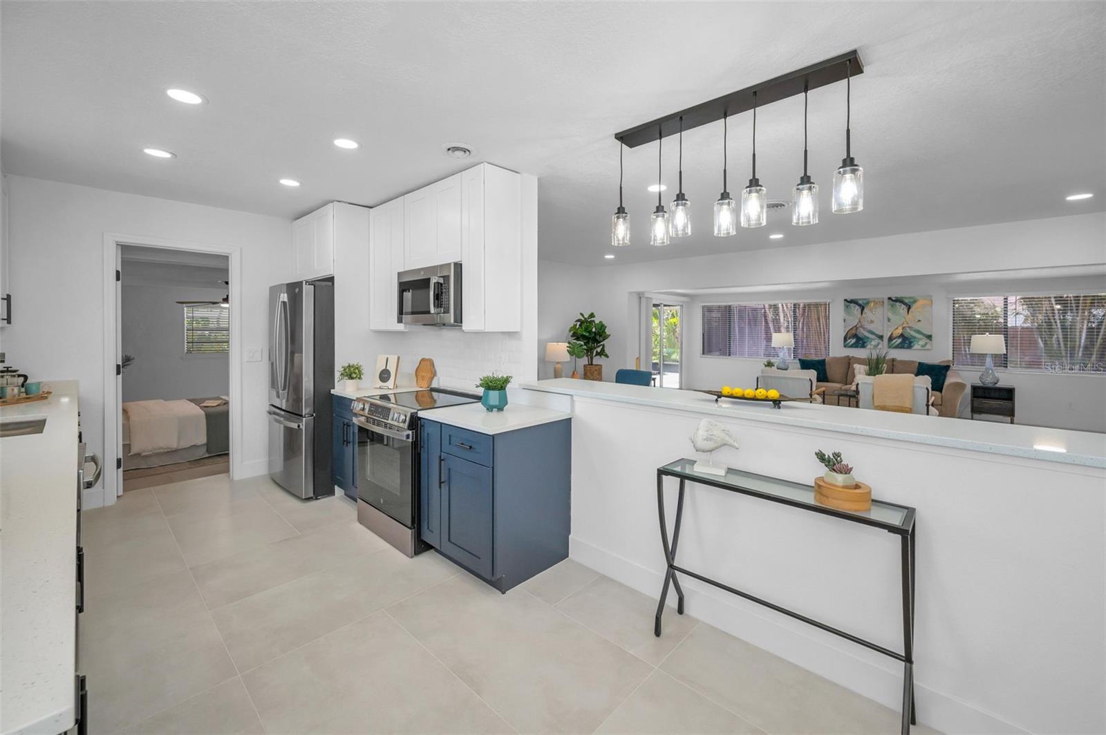 Listing photo id 15 for 112 Peterson Lane