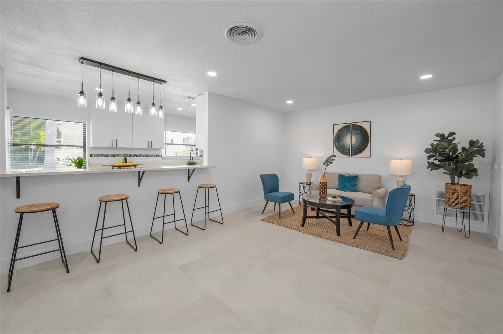 Listing photo id 16 for 112 Peterson Lane