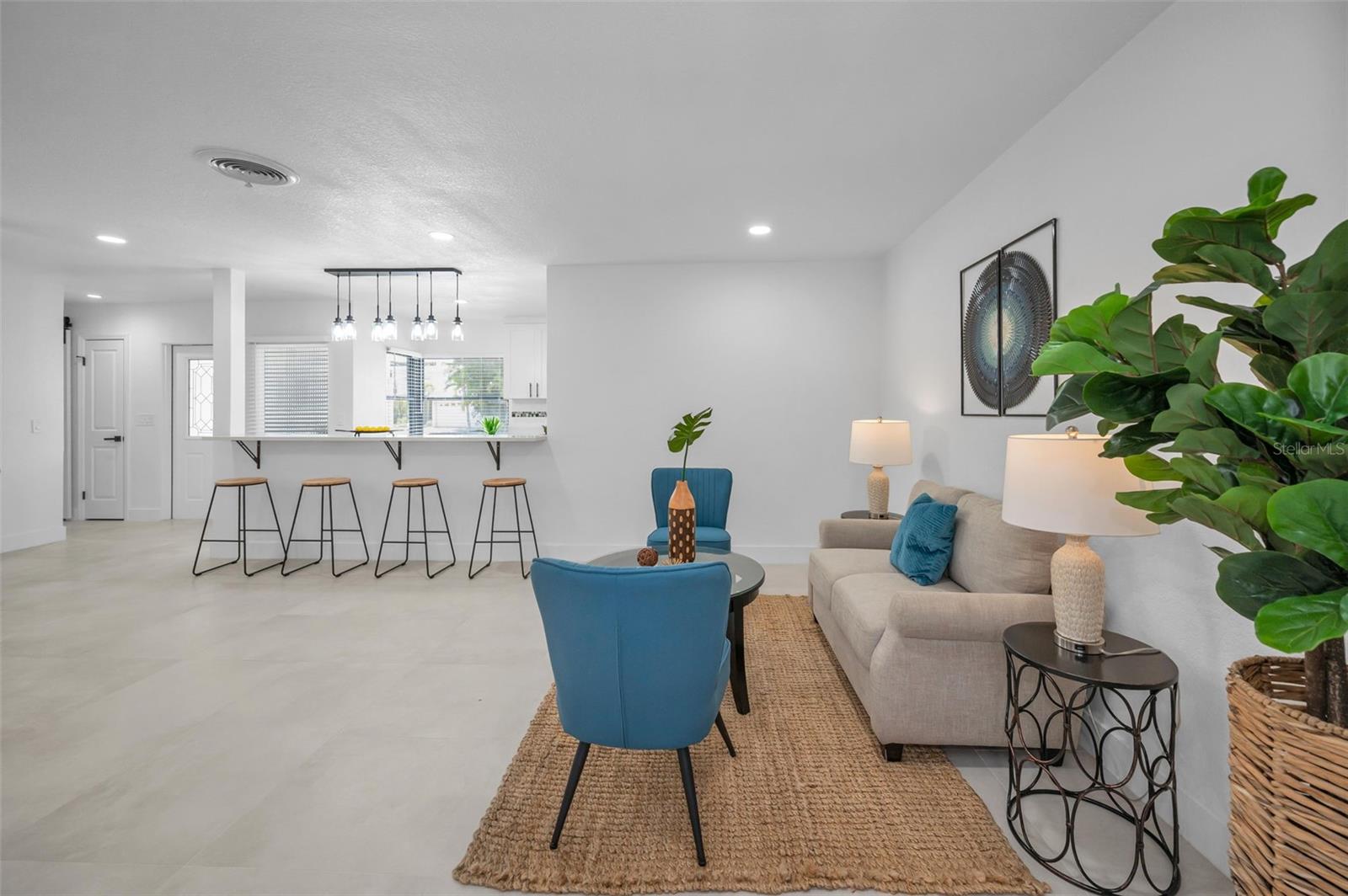 Listing photo id 20 for 112 Peterson Lane