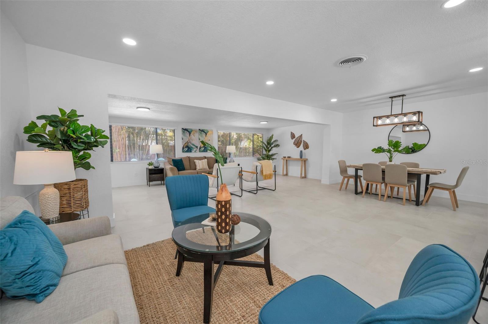 Listing photo id 21 for 112 Peterson Lane