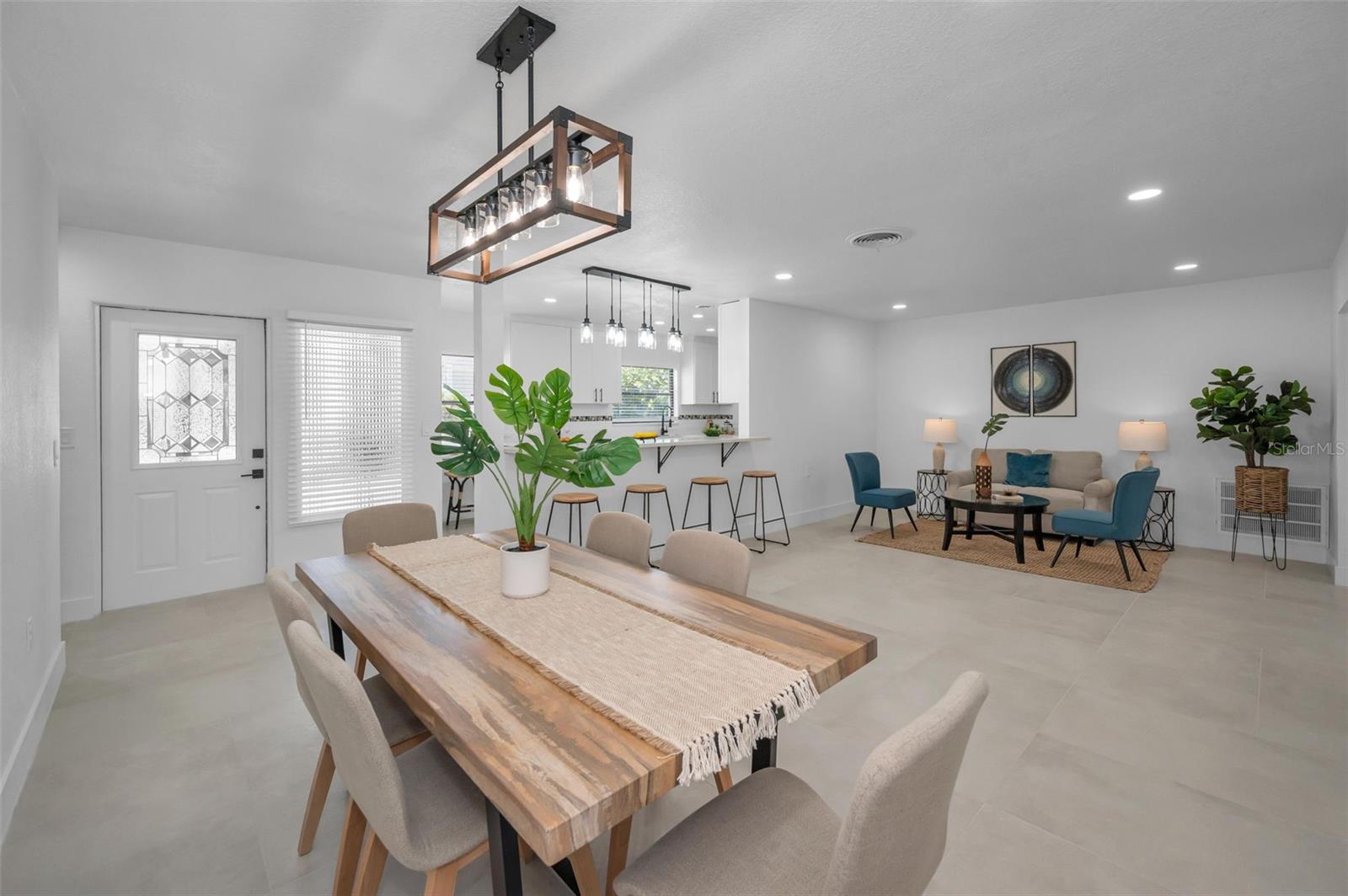 Listing photo id 25 for 112 Peterson Lane