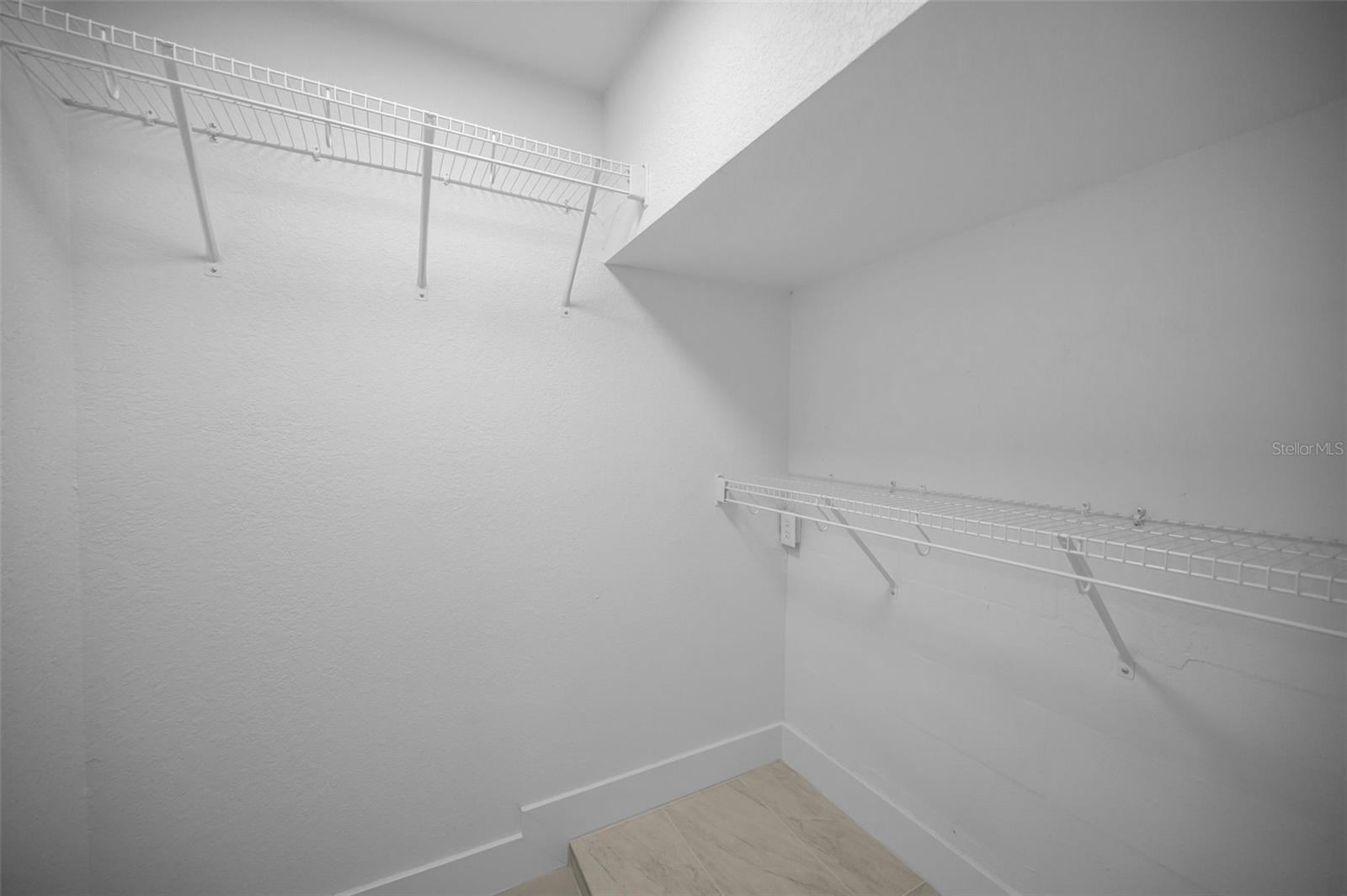 Listing photo id 44 for 112 Peterson Lane