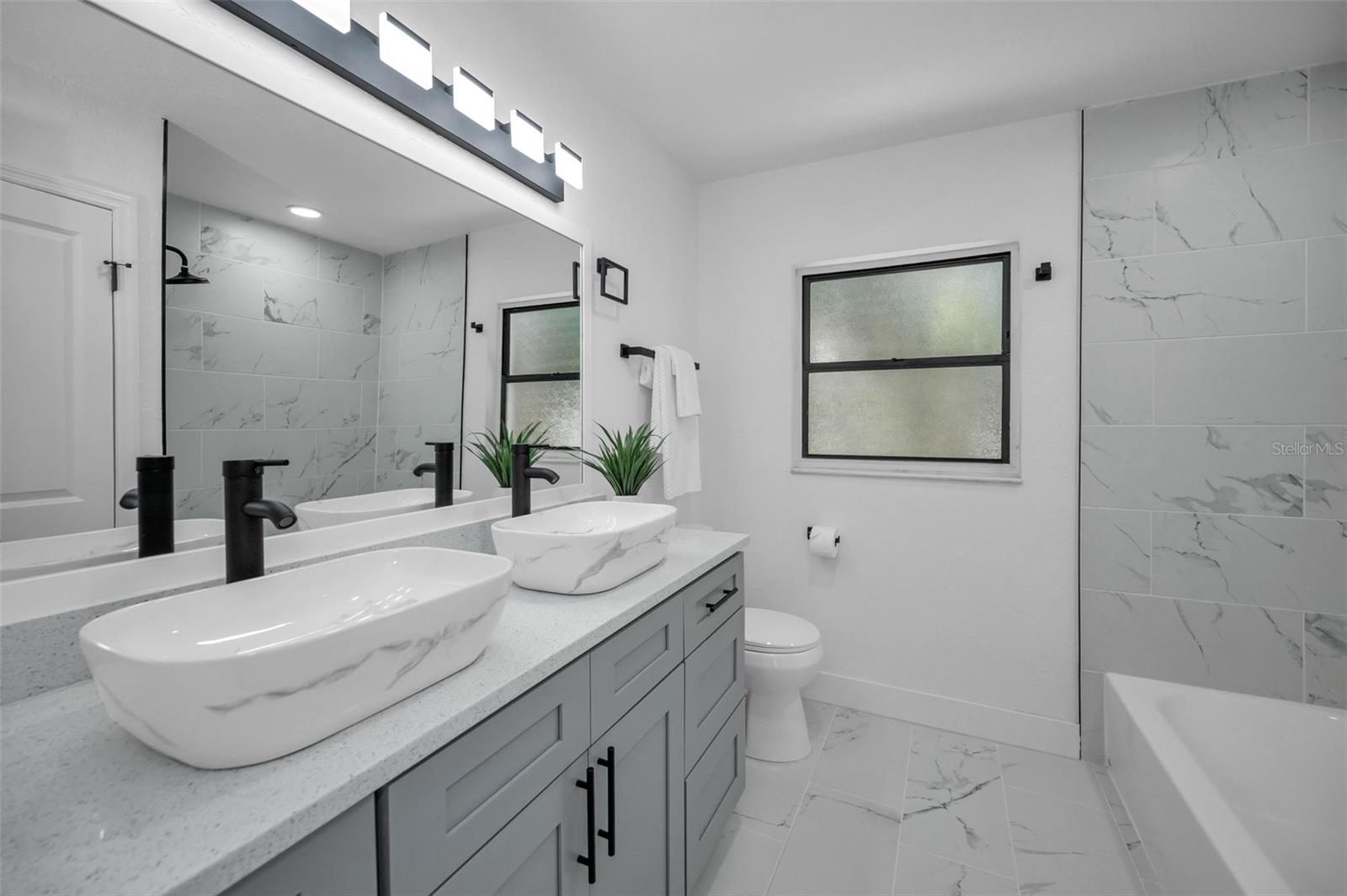 Listing photo id 45 for 112 Peterson Lane