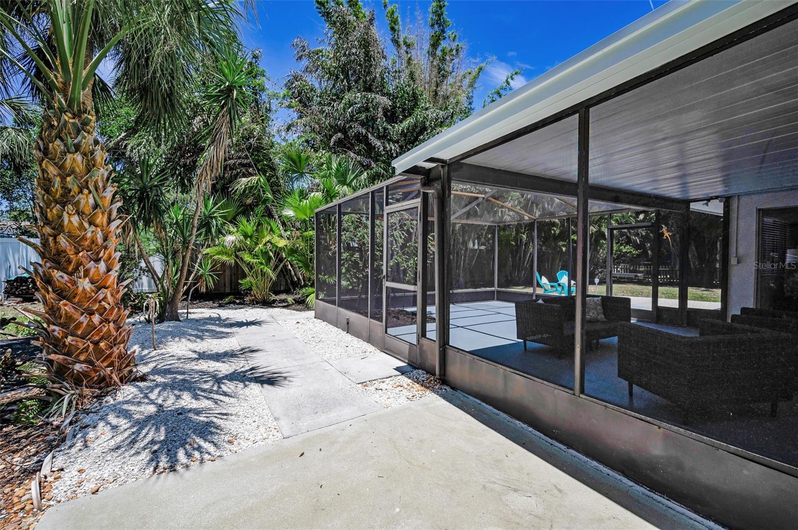 Listing photo id 56 for 112 Peterson Lane