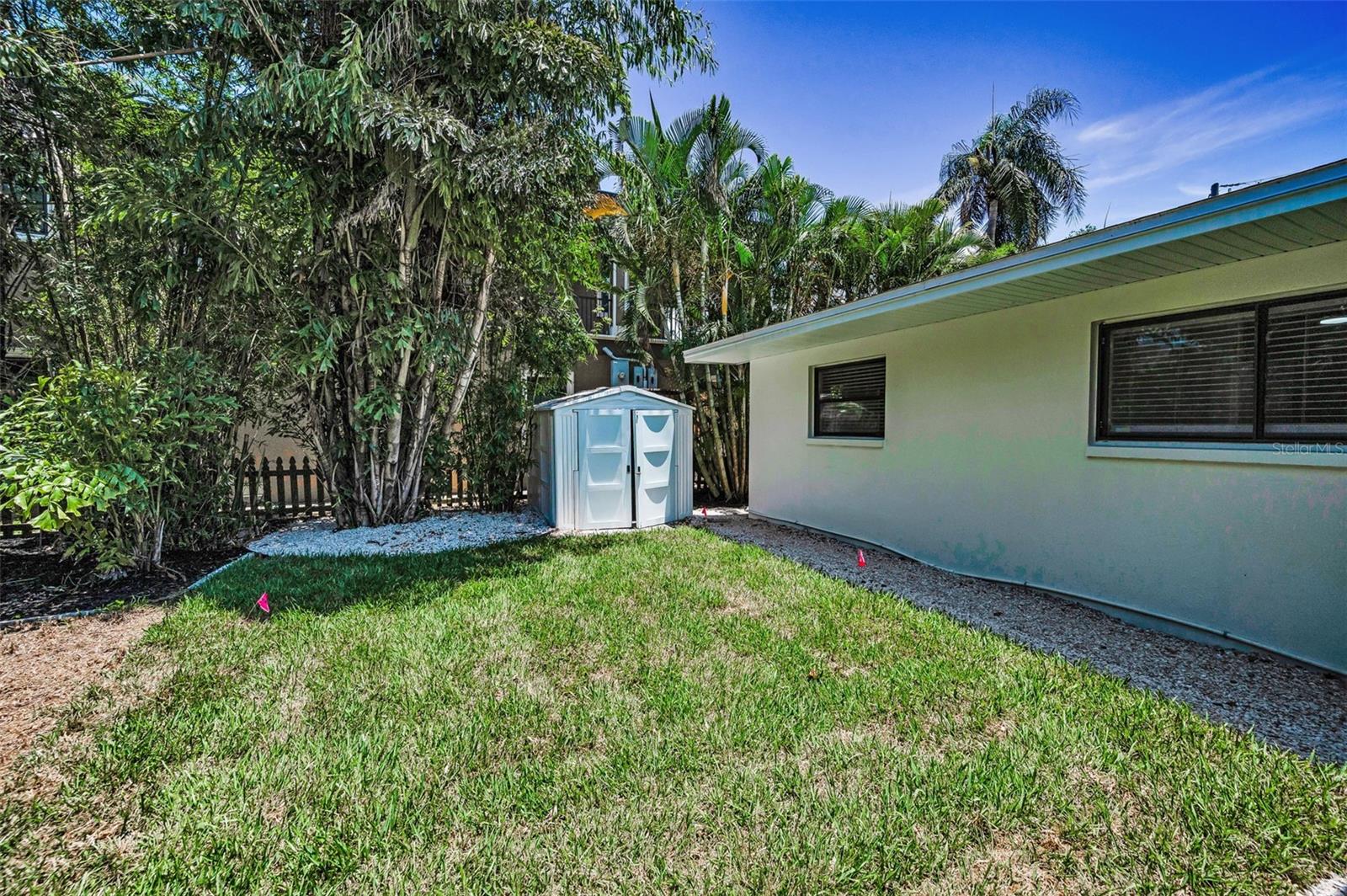 Listing photo id 59 for 112 Peterson Lane