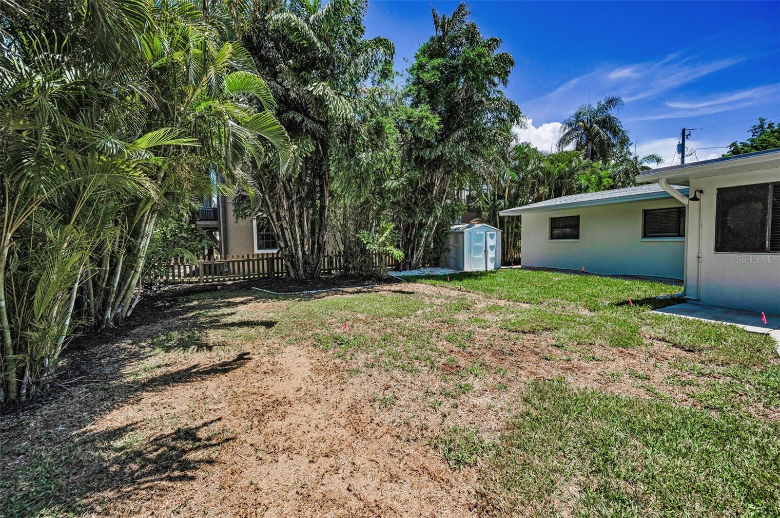 Listing photo id 60 for 112 Peterson Lane