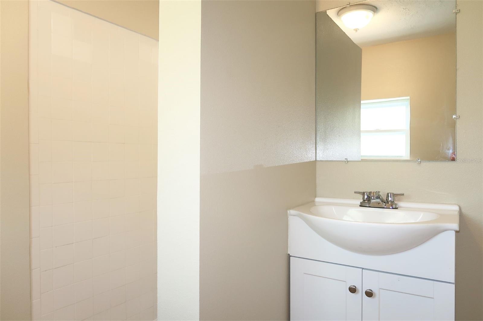 Image 11 of 21 For 720 88th Avenue N