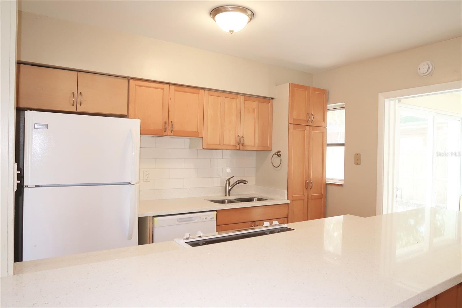 Image 4 of 21 For 720 88th Avenue N
