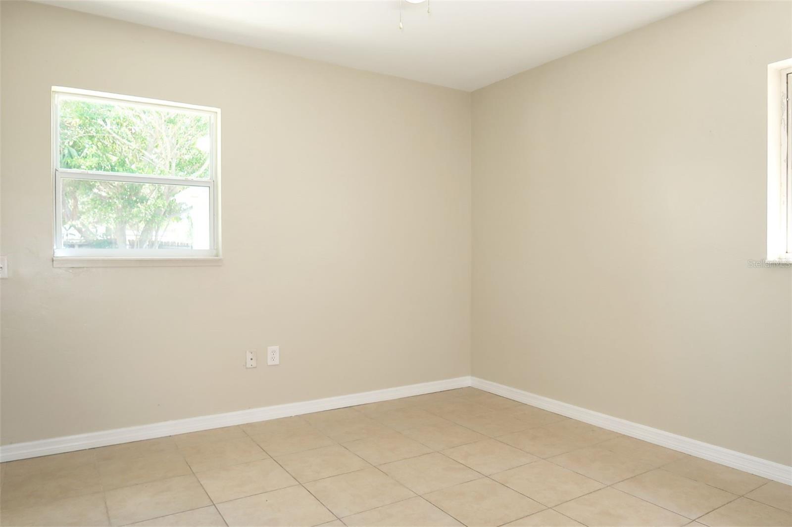 Image 9 of 21 For 720 88th Avenue N