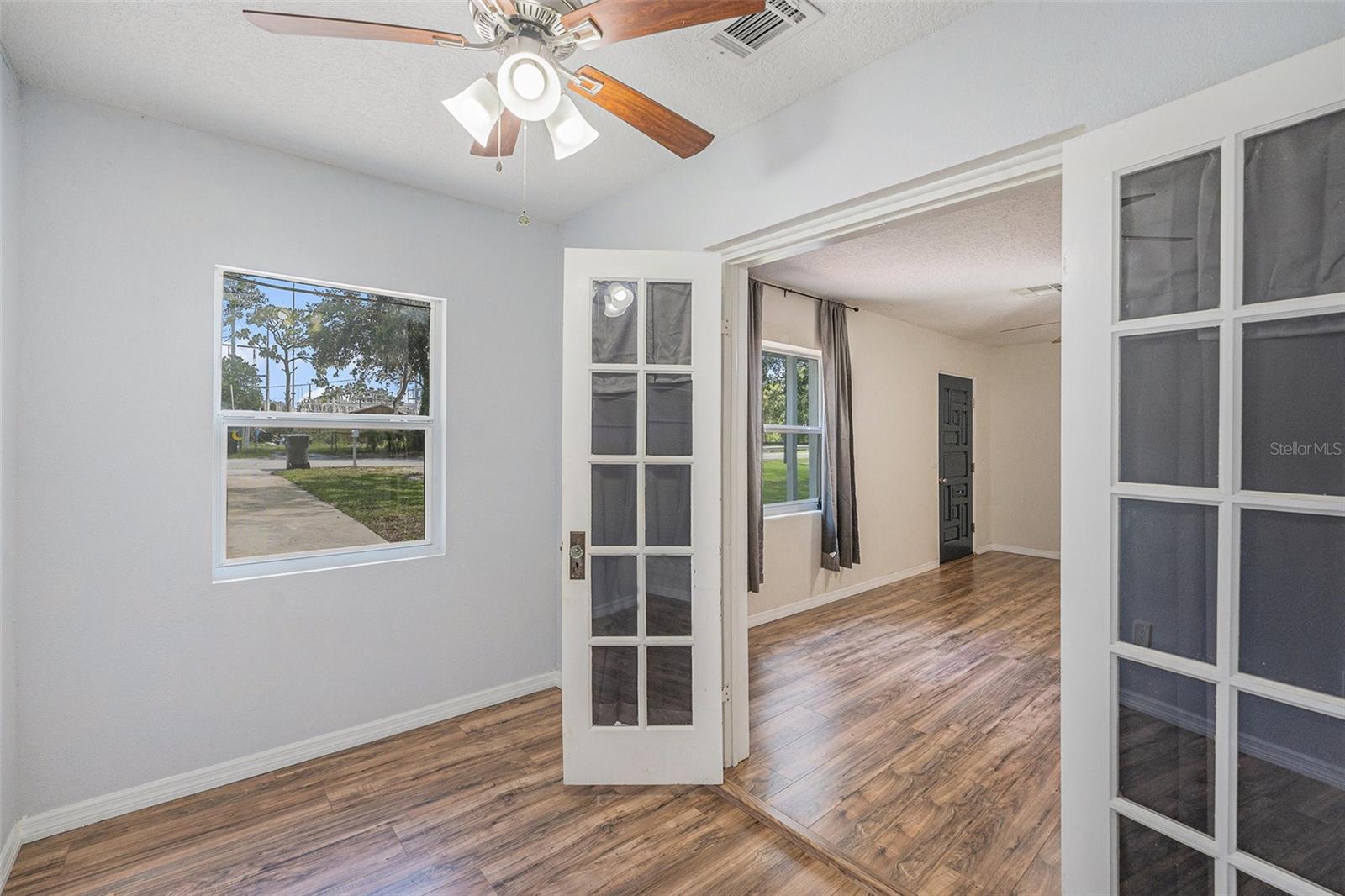 Image 10 of 25 For 3205 68th Avenue N