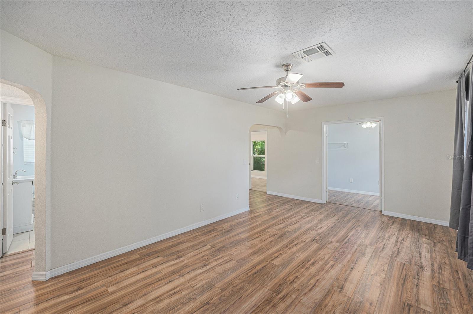 Image 4 of 25 For 3205 68th Avenue N