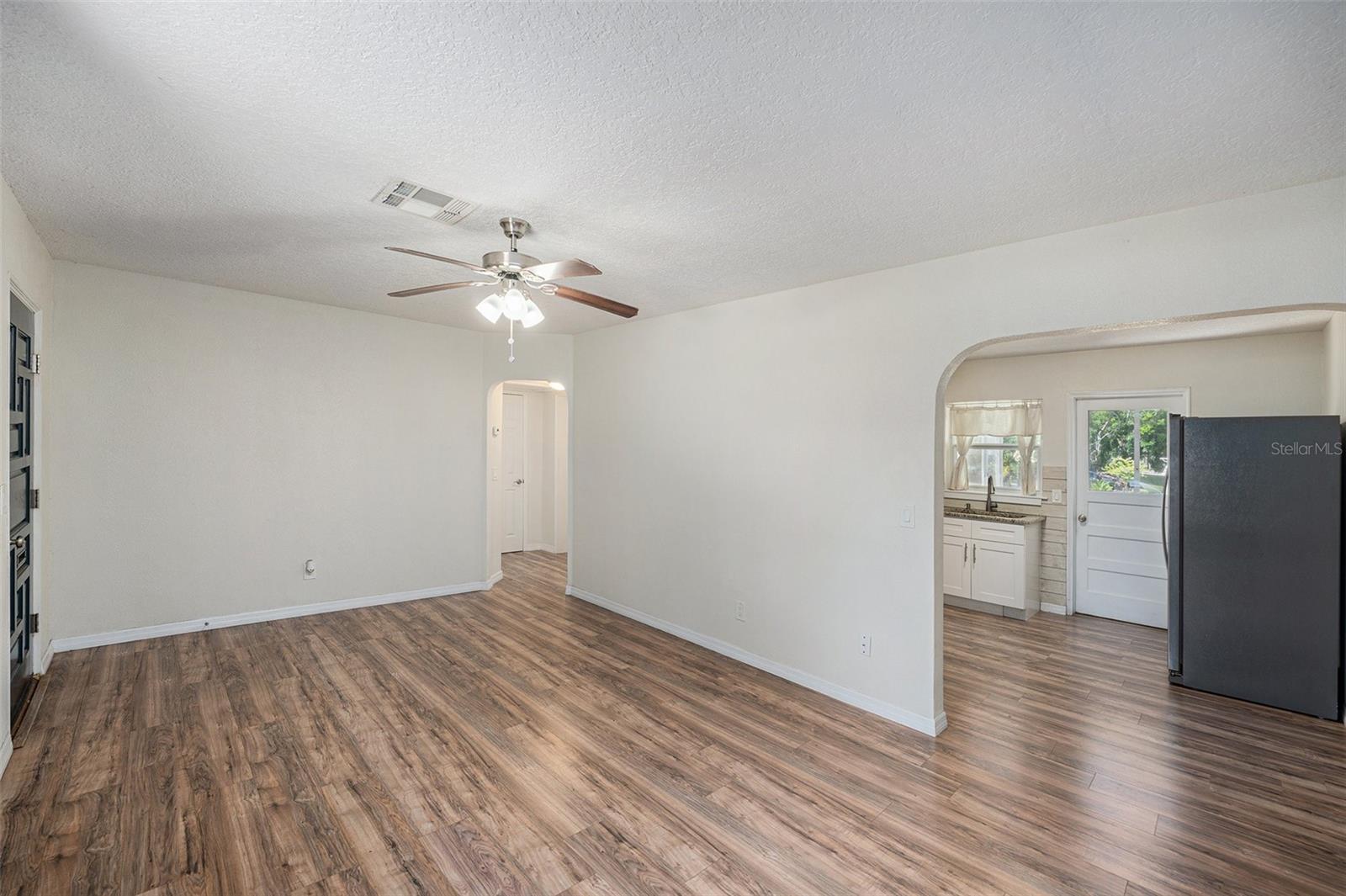 Image 6 of 25 For 3205 68th Avenue N