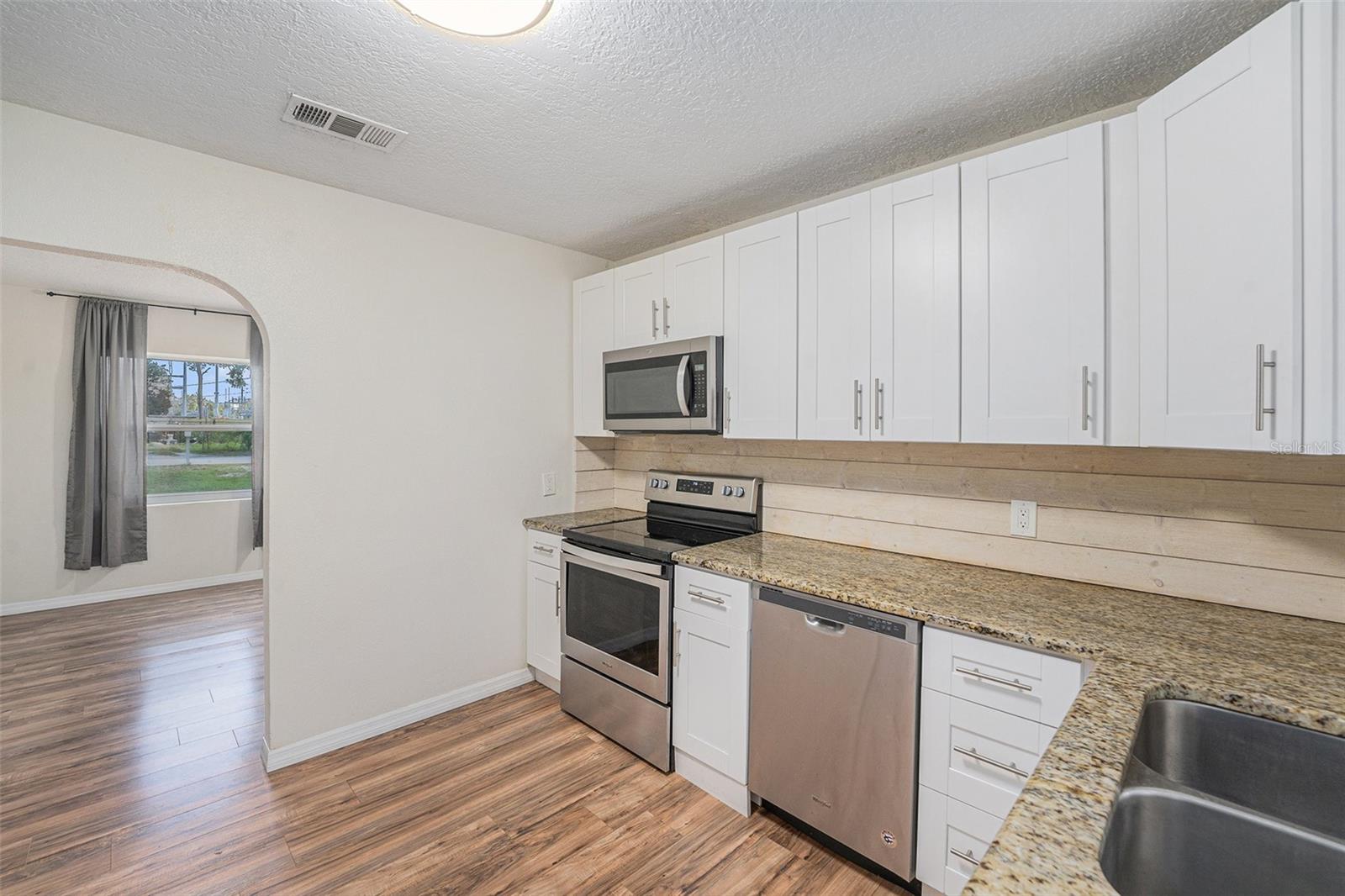 Image 8 of 25 For 3205 68th Avenue N