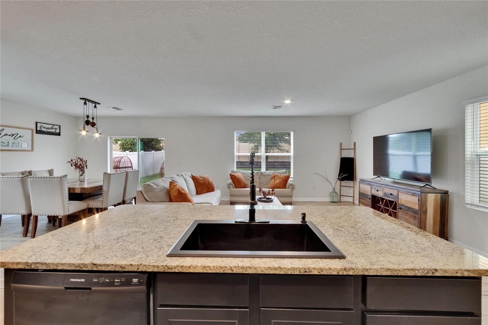Image 12 of 30 For 11019 Leland Groves Drive