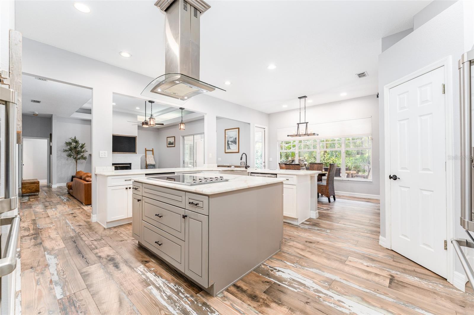 Image 14 of 62 For 5927 Flatwoods Manor Circle