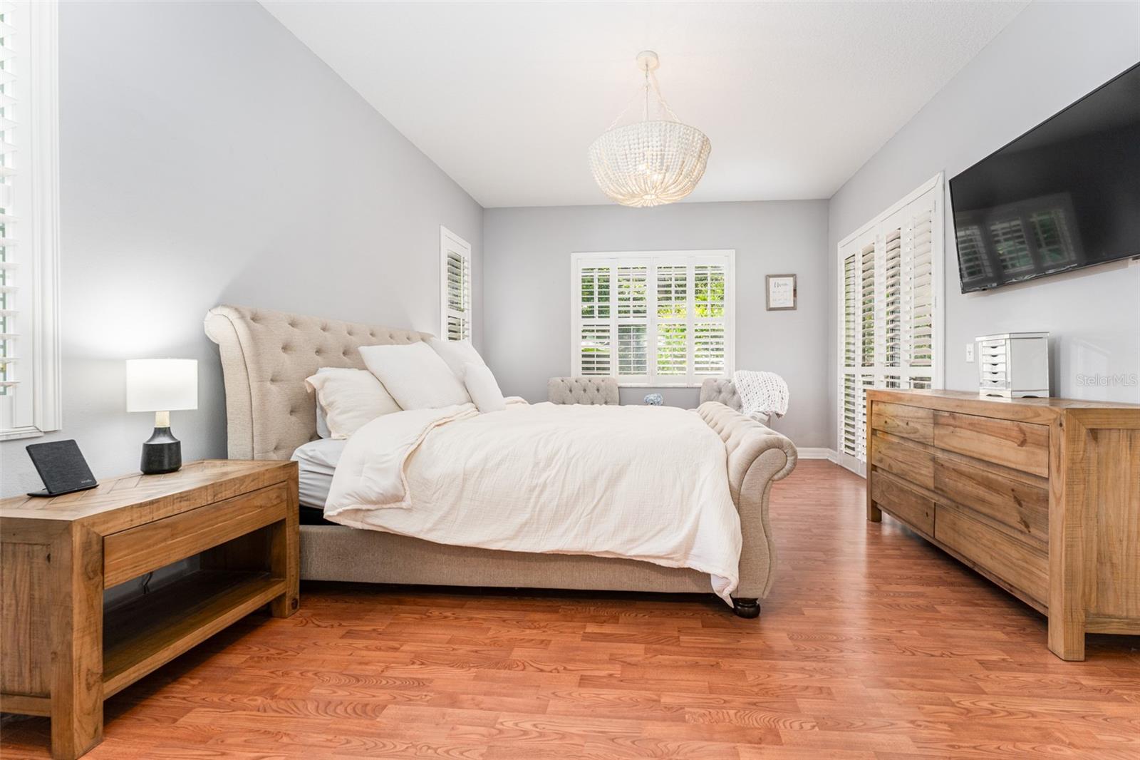 Image 18 of 62 For 5927 Flatwoods Manor Circle