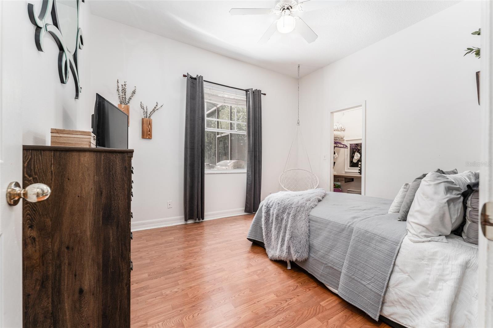 Image 24 of 62 For 5927 Flatwoods Manor Circle