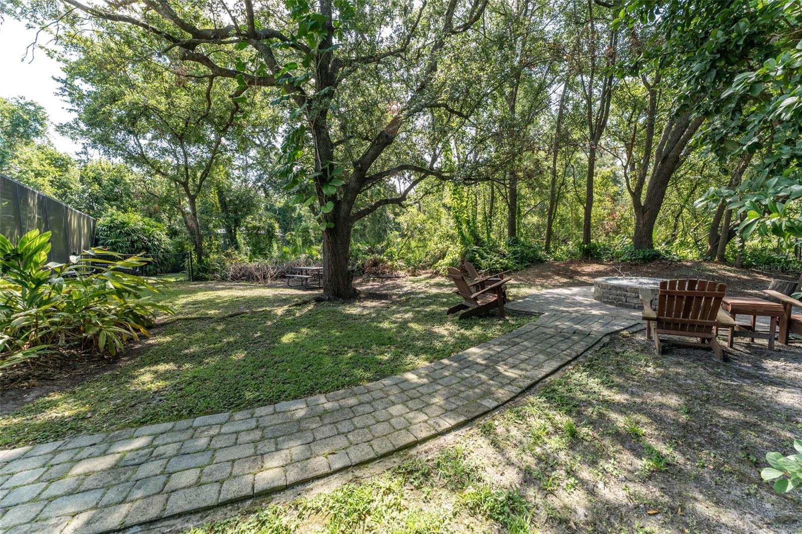 Image 34 of 62 For 5927 Flatwoods Manor Circle