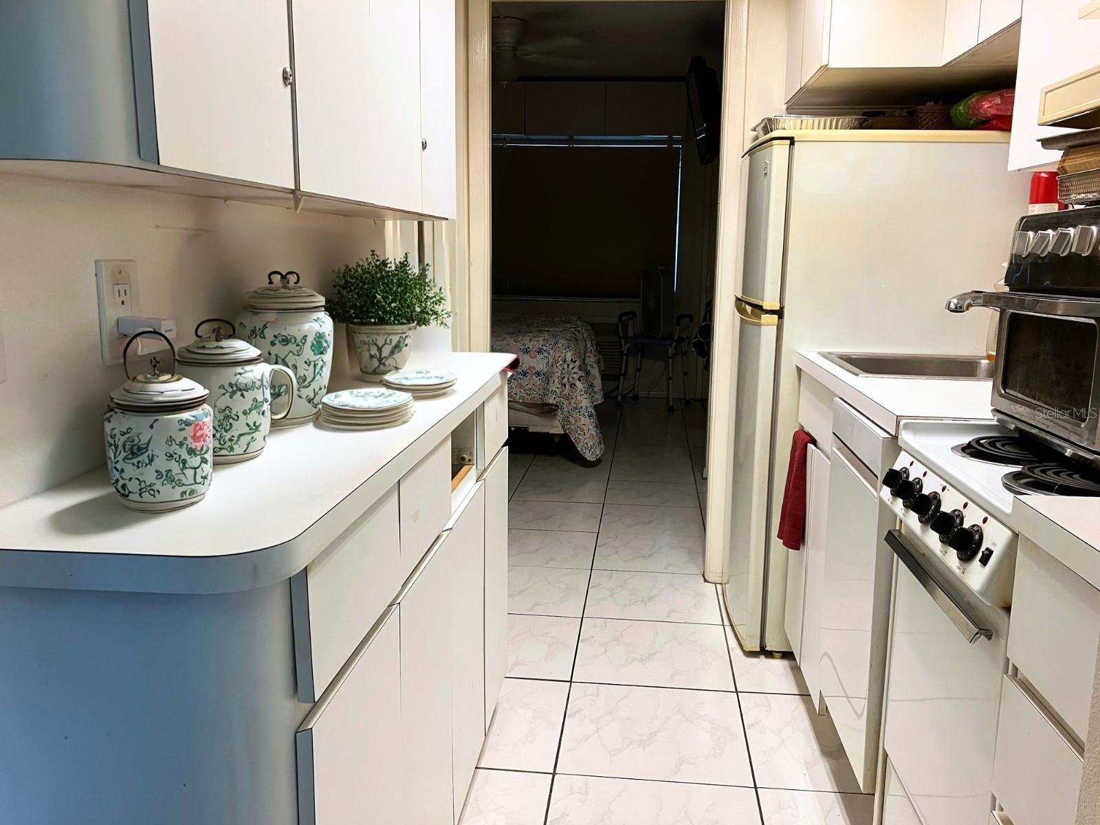Image 4 of 15 For 1865 Mazo Manor  1