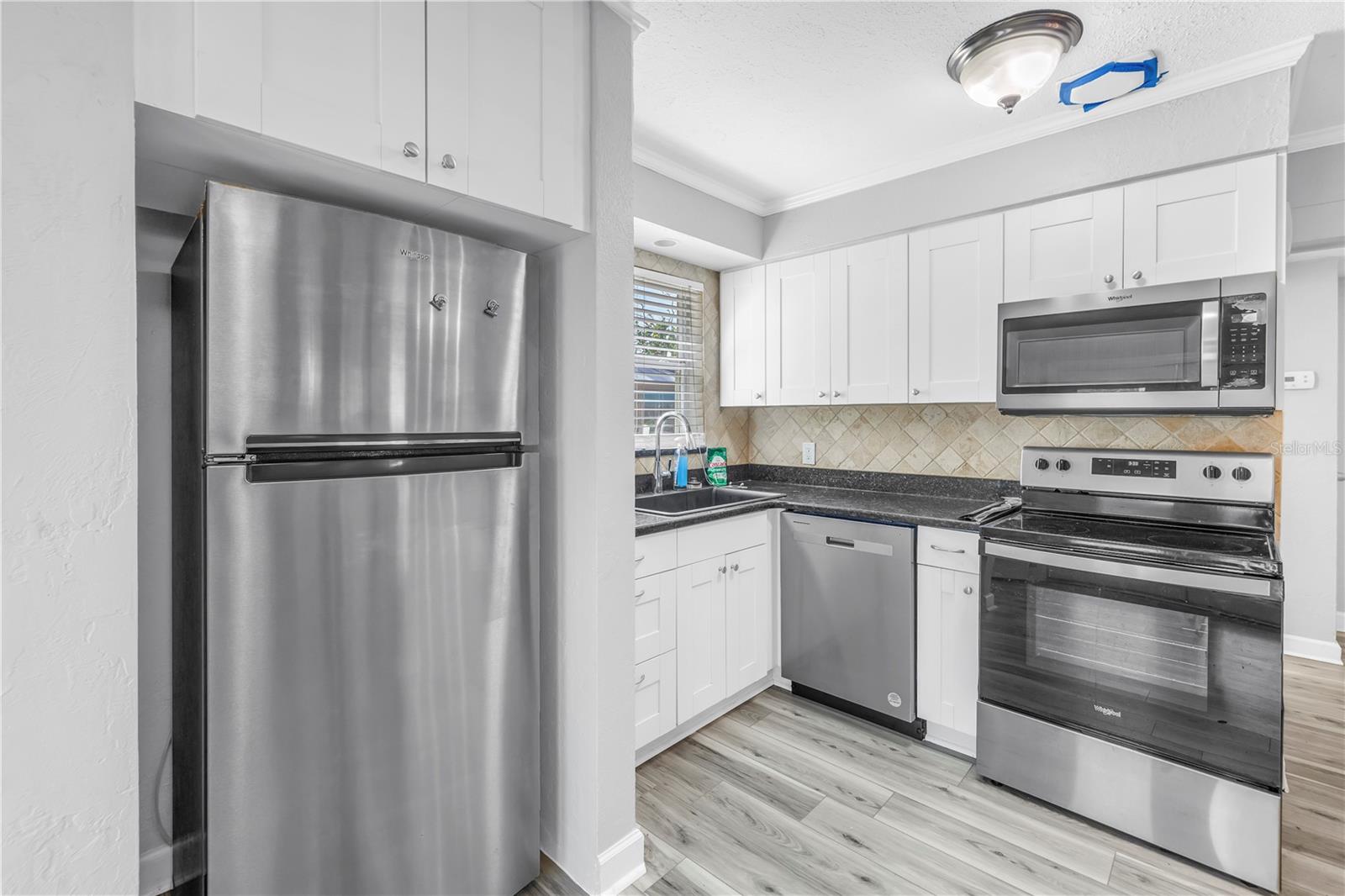 Image 11 of 33 For 914 Sandpiper Way S