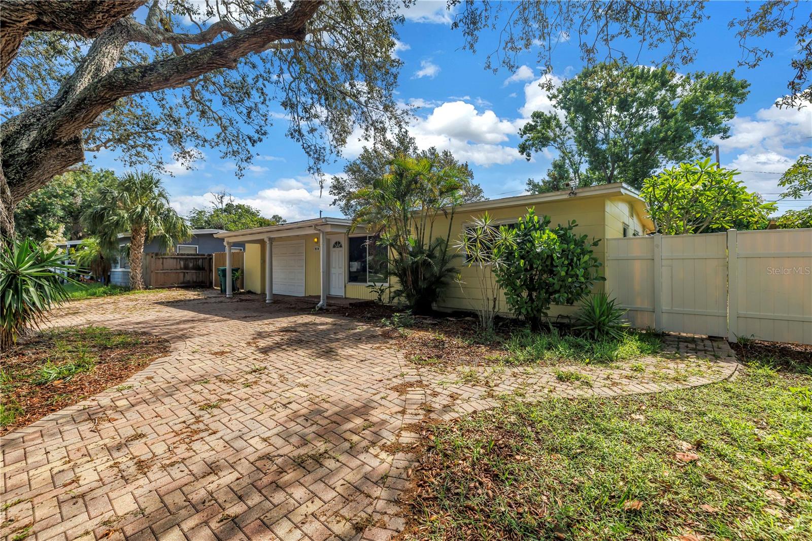 Image 5 of 33 For 914 Sandpiper Way S