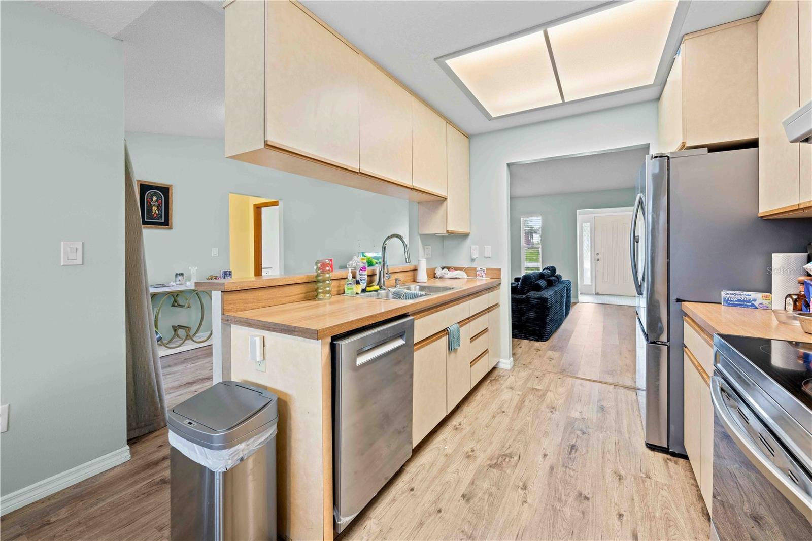 Image 16 of 45 For 12546 Brookside Street