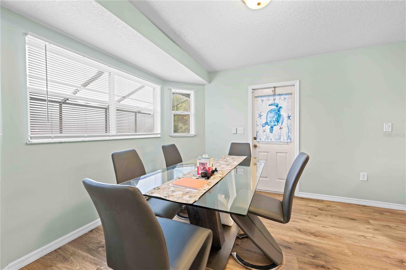 Image 24 of 45 For 12546 Brookside Street