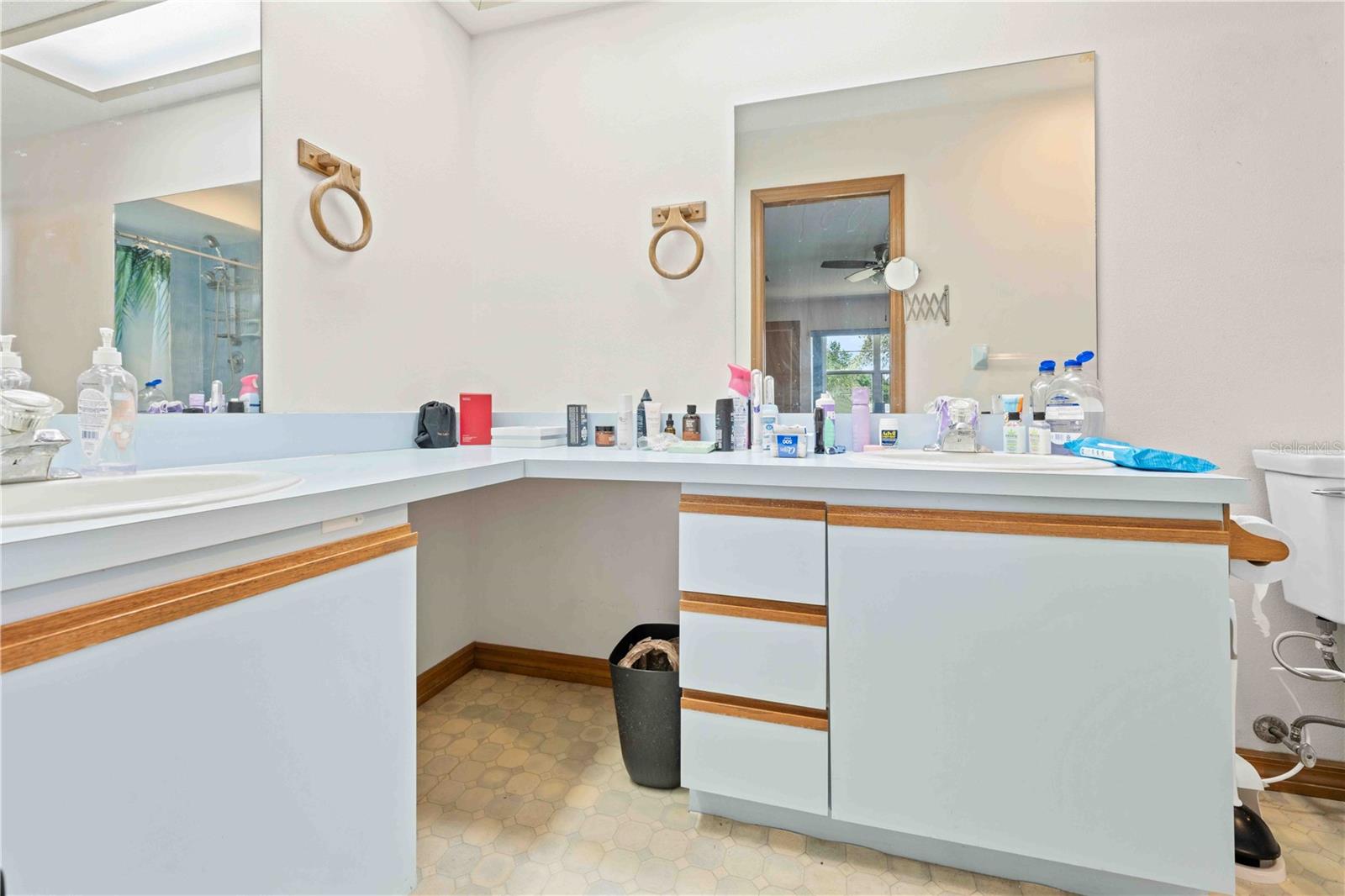 Image 38 of 45 For 12546 Brookside Street