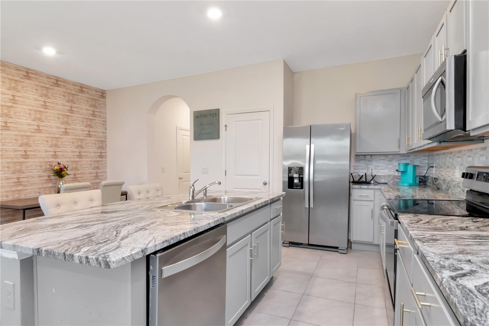 Image 10 of 50 For 34252 Redwood Dawn Lane