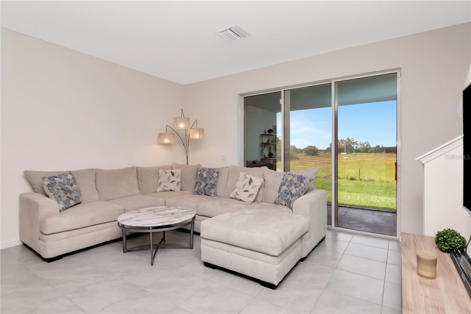 Image 17 of 50 For 34252 Redwood Dawn Lane