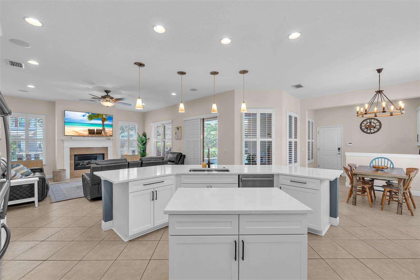 Image 10 of 40 For 6207 Bleeker Street