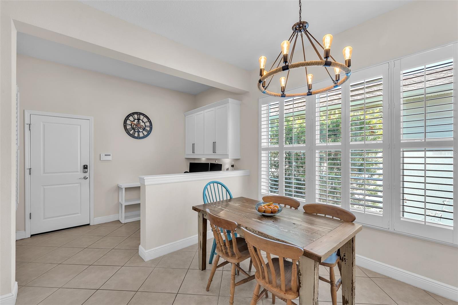 Image 16 of 40 For 6207 Bleeker Street