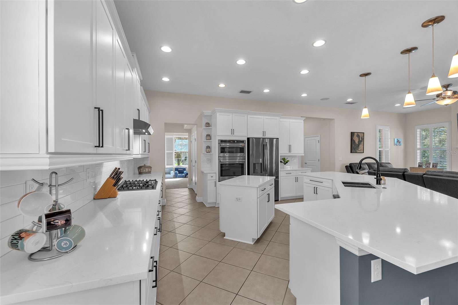 Image 8 of 40 For 6207 Bleeker Street