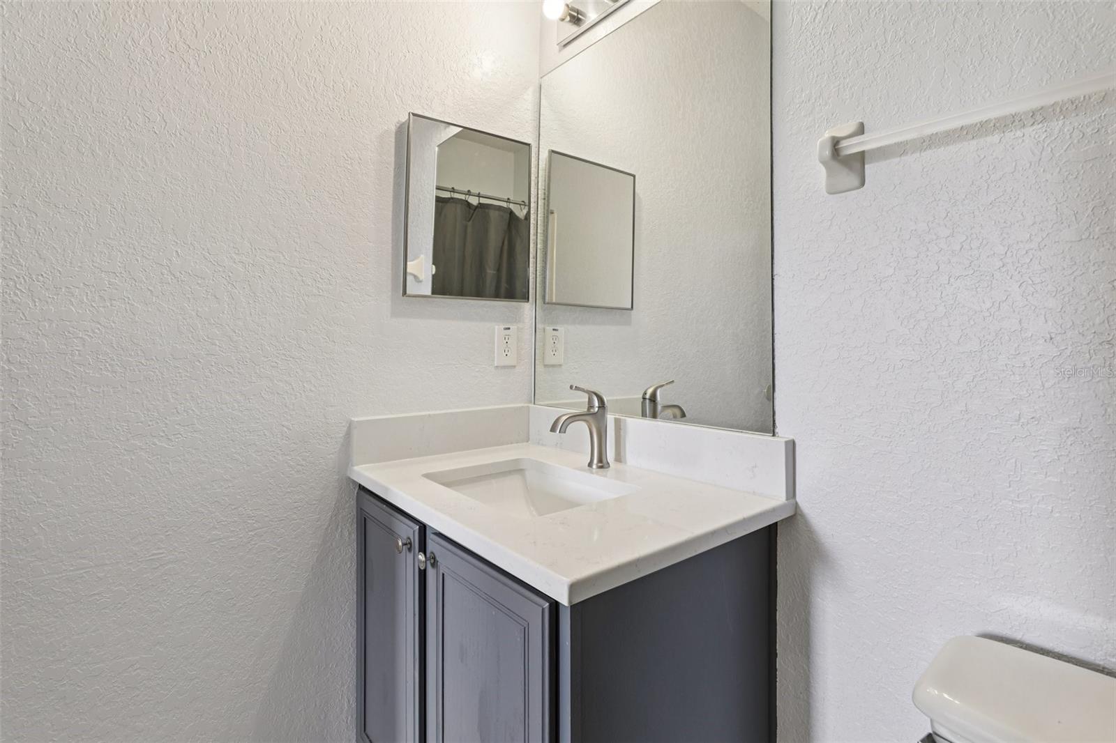 Image 24 of 34 For 1052 Calabria Avenue