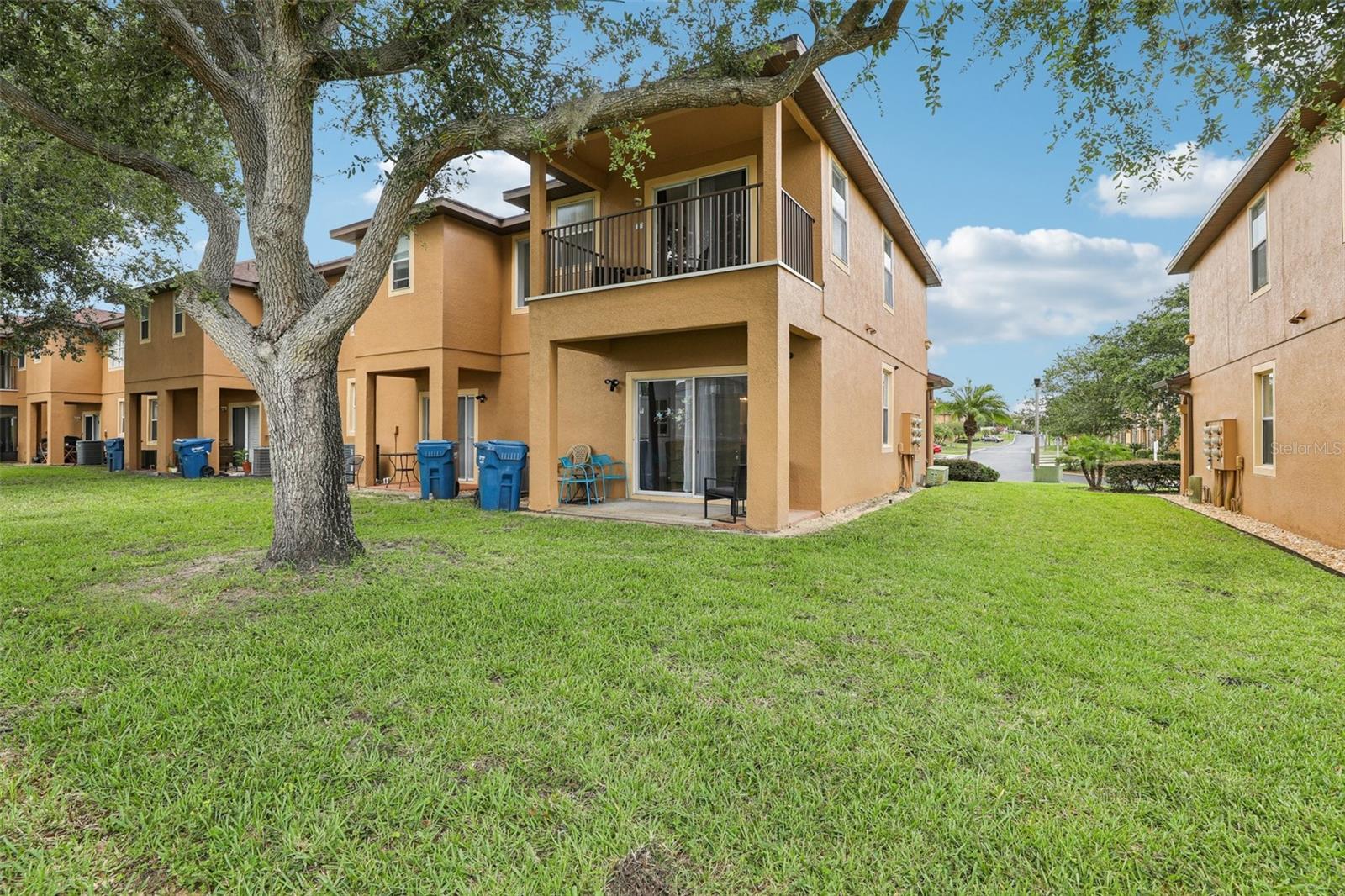 Image 27 of 34 For 1052 Calabria Avenue