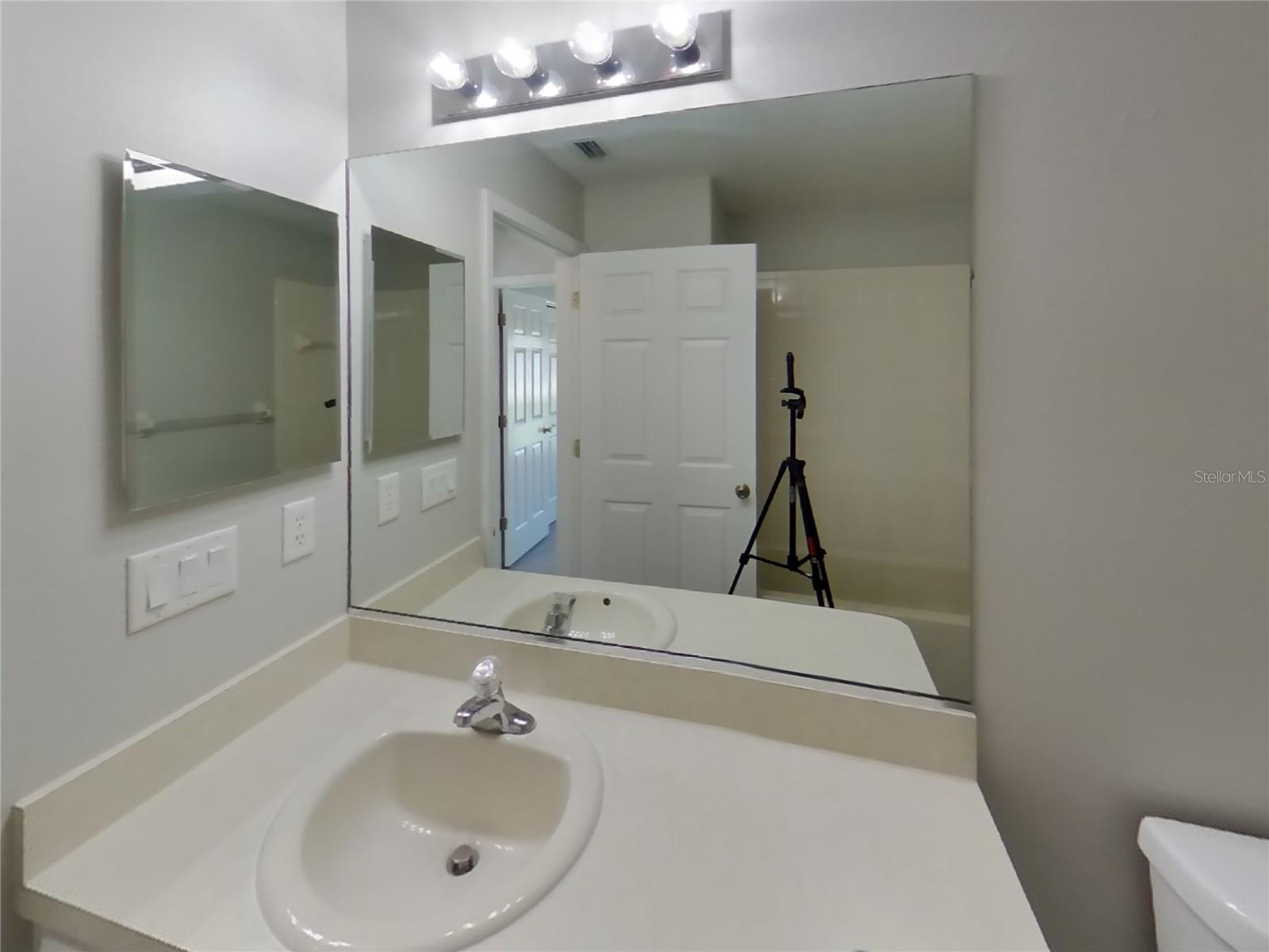 Image 13 of 16 For 5440 Idleweise Court