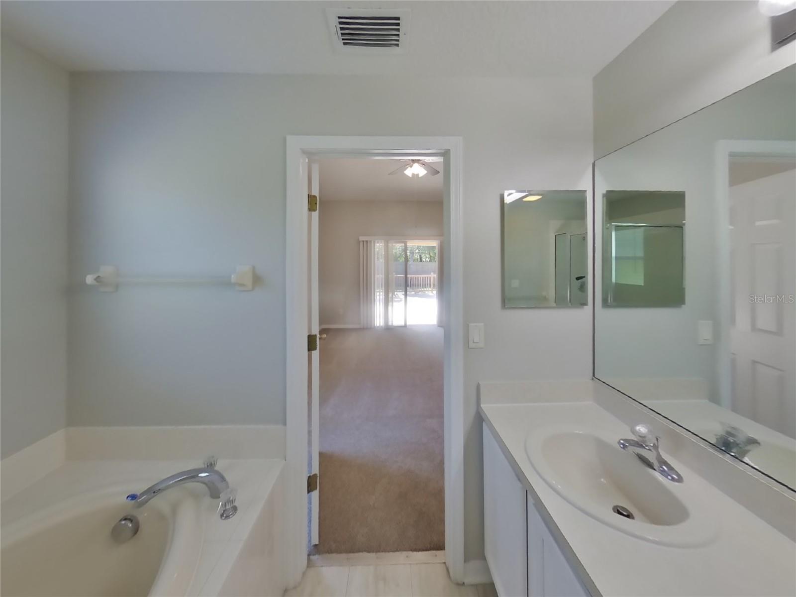 Image 9 of 16 For 5440 Idleweise Court