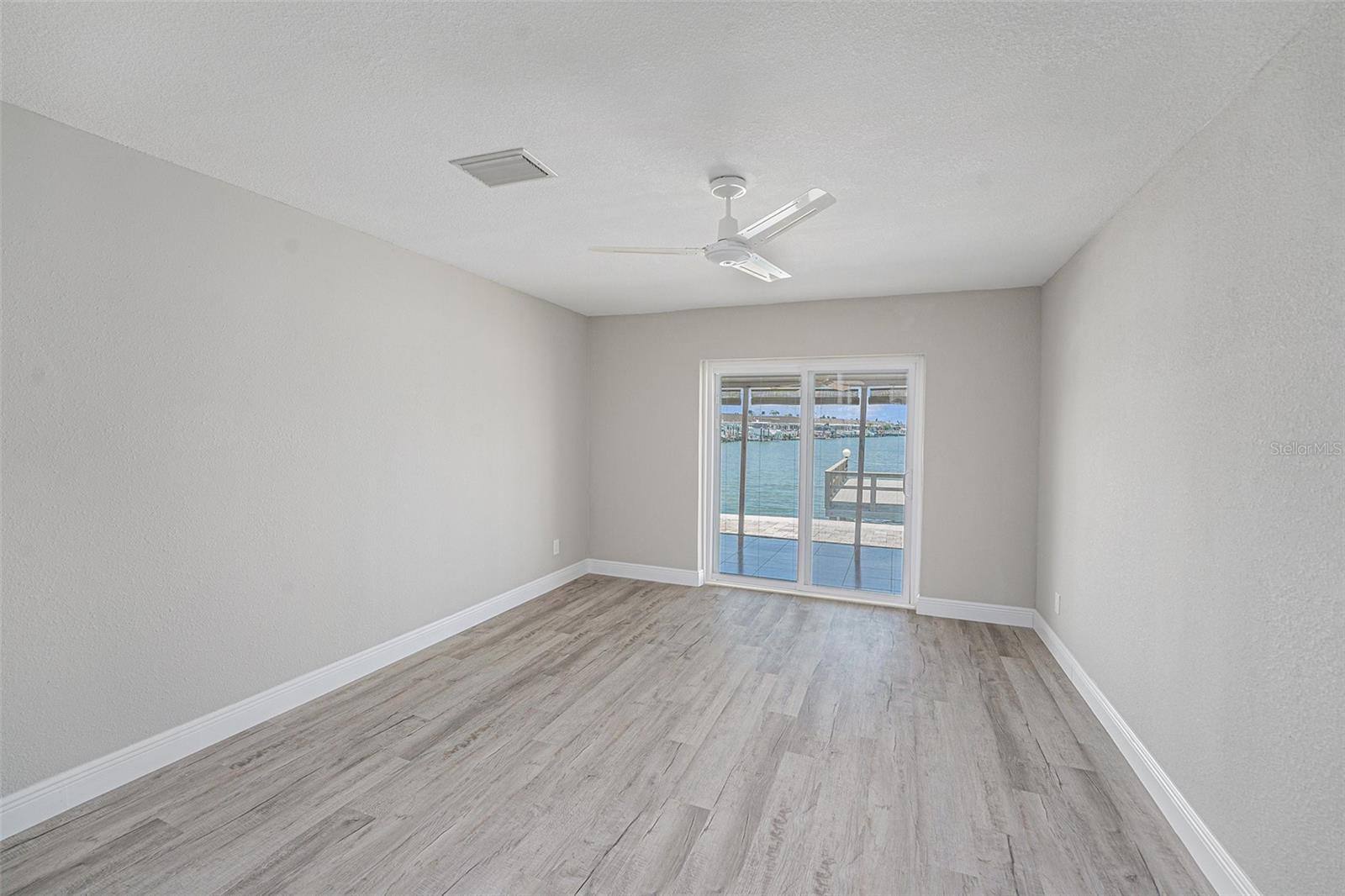 Image 18 of 31 For 384 Boca Ciega Point Boulevard