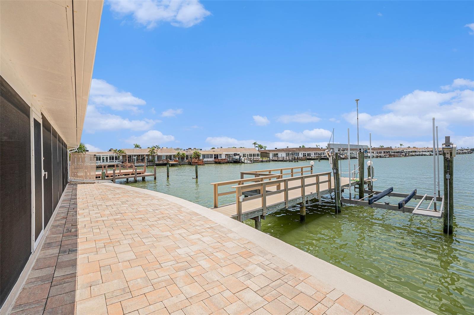 Image 22 of 31 For 384 Boca Ciega Point Boulevard