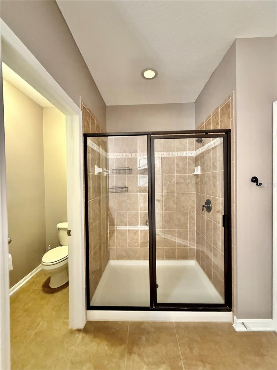 Image 28 of 41 For 12574 Silverdale Street