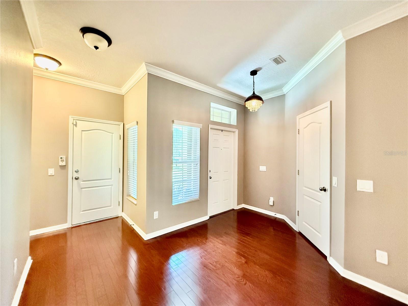 Image 6 of 41 For 12574 Silverdale Street
