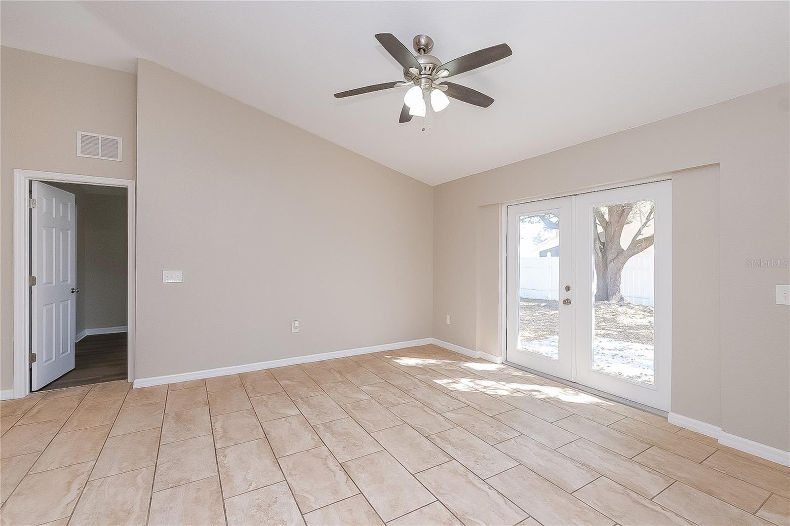 Image 3 of 15 For 507 Sunset Beach Court